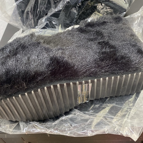 NWT LEMON DROP BY PRIVILEGE PLATFORMS - Picture 2 of 4